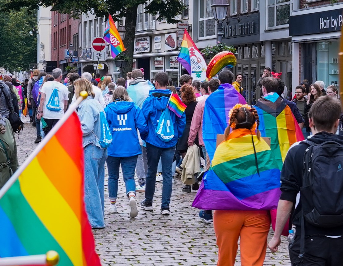 NetAachen bei der CSD Demo in Aachen.